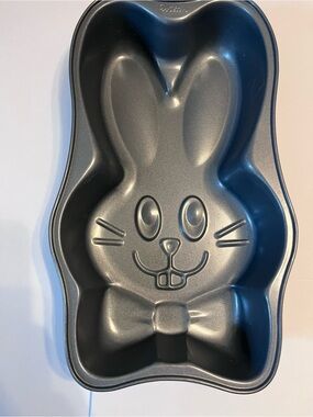Easter bunny cake pan